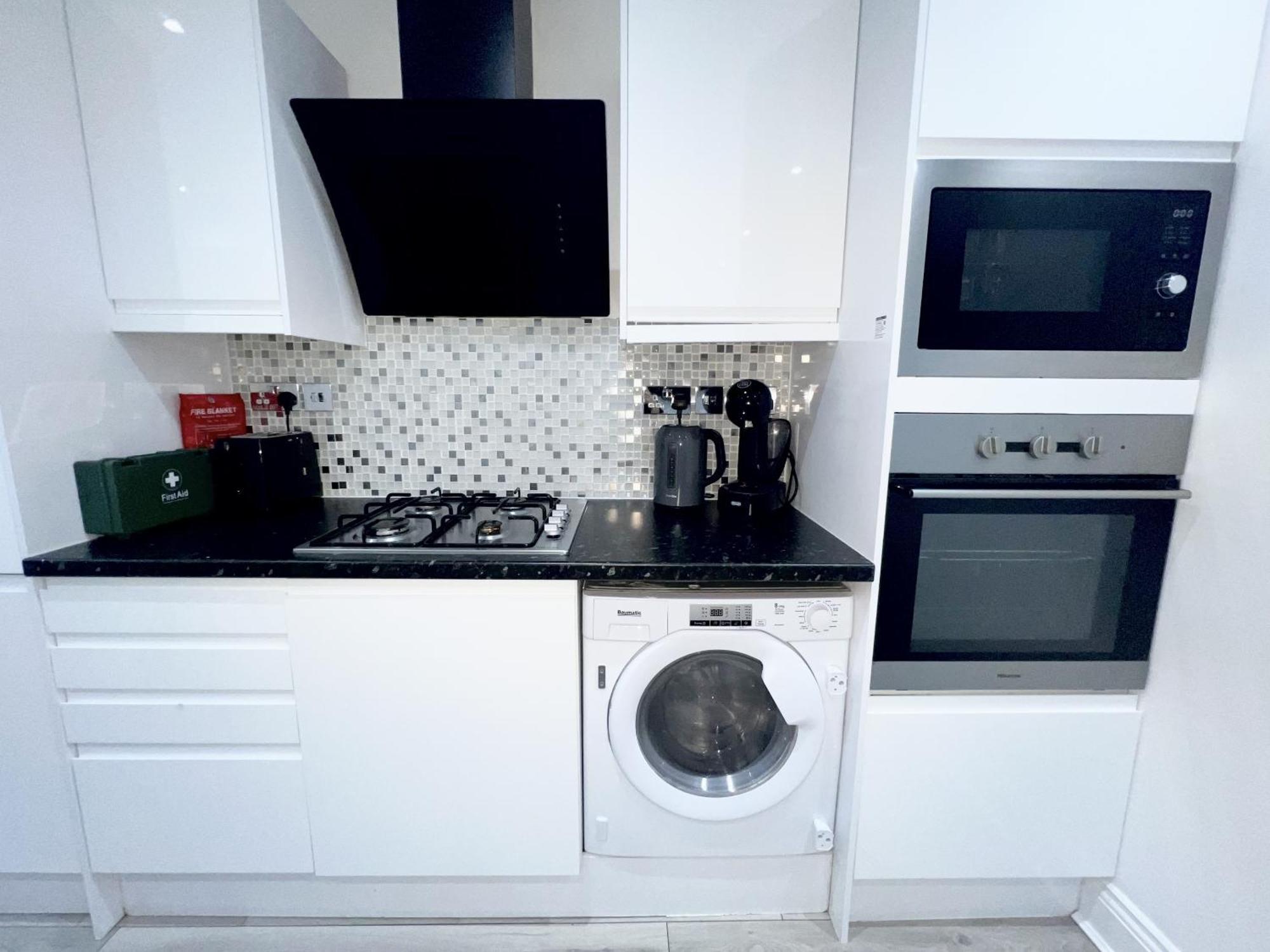 Charming 3-Bed Flat In Shepherds Bush - Sleeps 9 Лондон Экстерьер фото