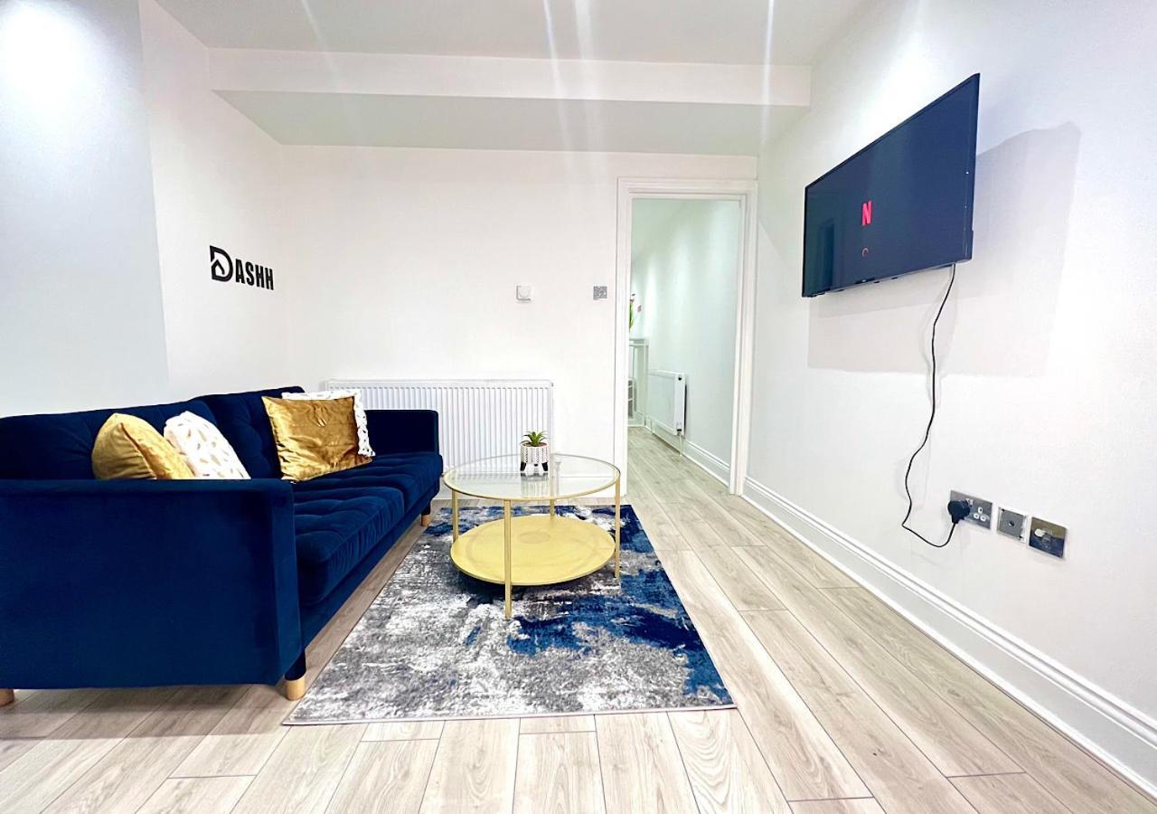 Charming 3-Bed Flat In Shepherds Bush - Sleeps 9 Лондон Экстерьер фото