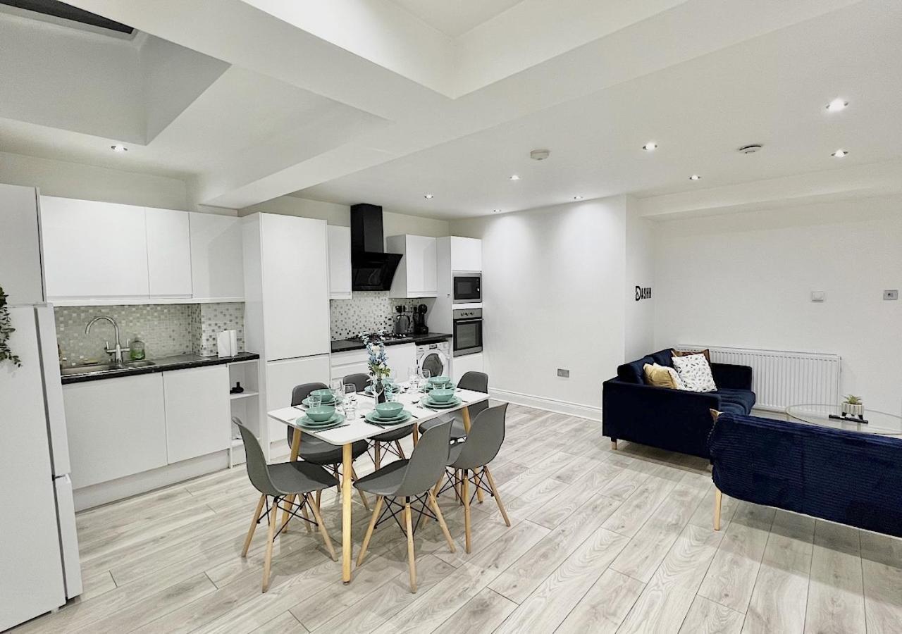Charming 3-Bed Flat In Shepherds Bush - Sleeps 9 Лондон Экстерьер фото